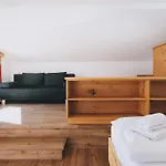Apartment Haus Altenberger By We Rent, Summercard Included Zell am See