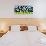 شقة Haus Altenberger By We Rent, Summercard Included *